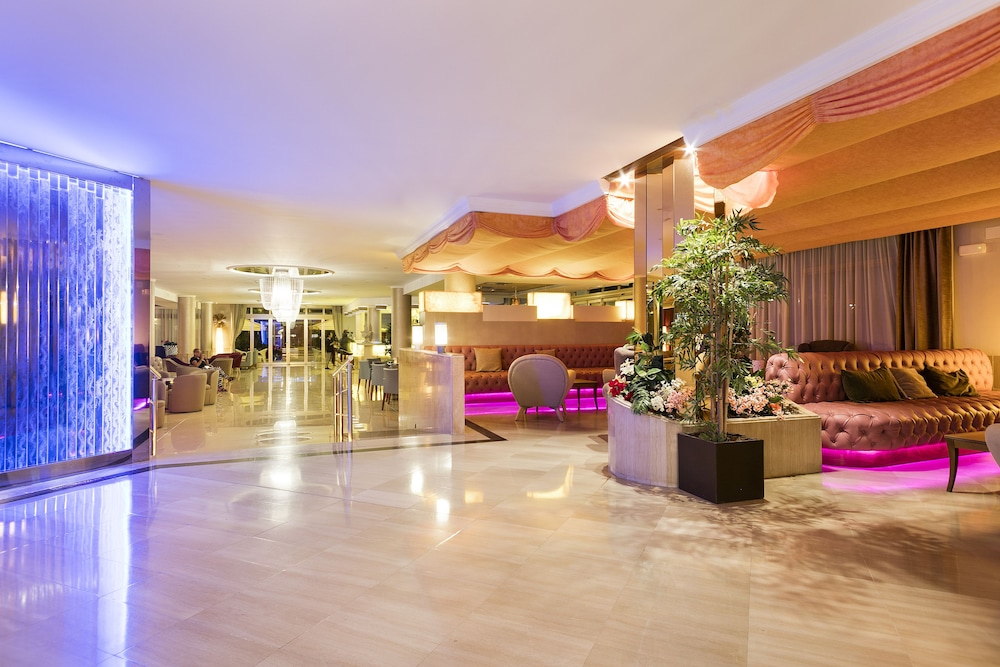 Beverly Park Hotel Spa 8/66
