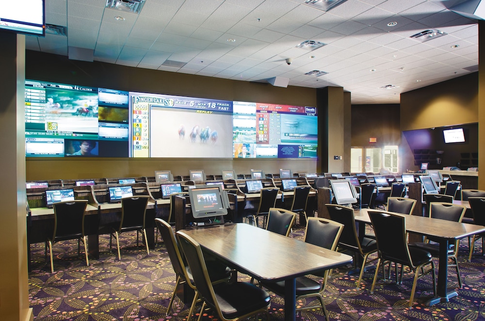 Vernon Downs Casino and Hotel 28/45