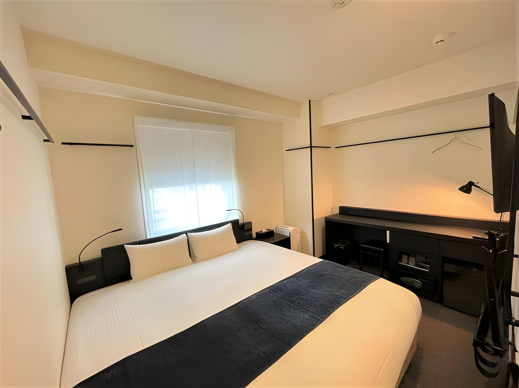 Deluxe, Double Bed, Smoking