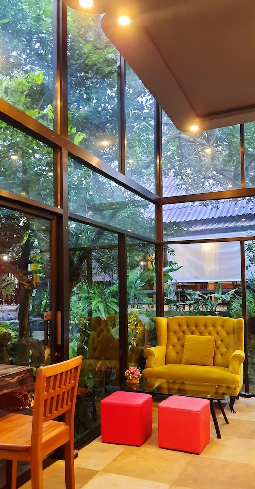 Floraville Phuket Resort 44/67