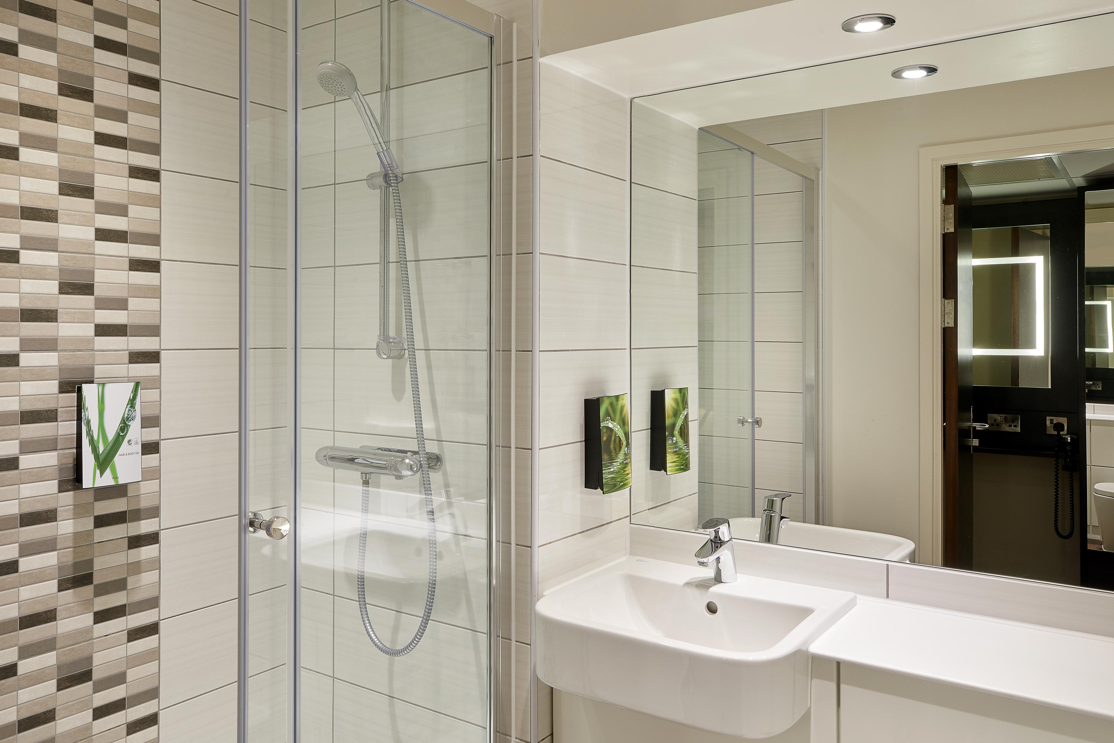 Premier Inn Chester Central North 19/19