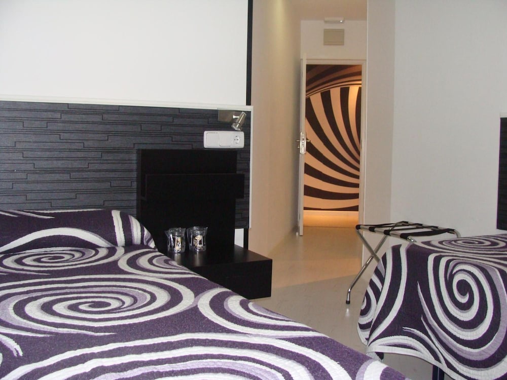 Hostal Jq Madrid 1 2/34