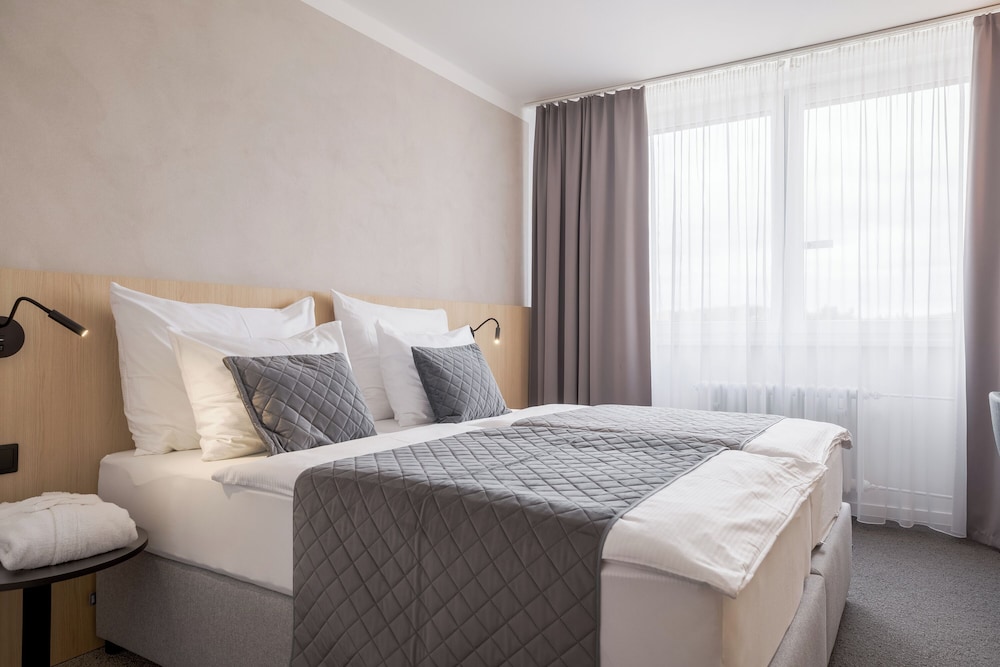 DELUXE, APARTMENT