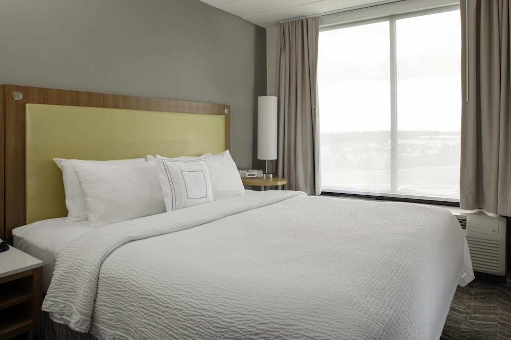 SpringHill Suites Cincinnati North/Forest Park 15/44