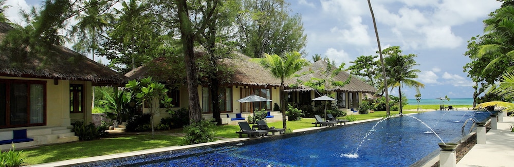 Bangsak Village - Adults Only 65/71