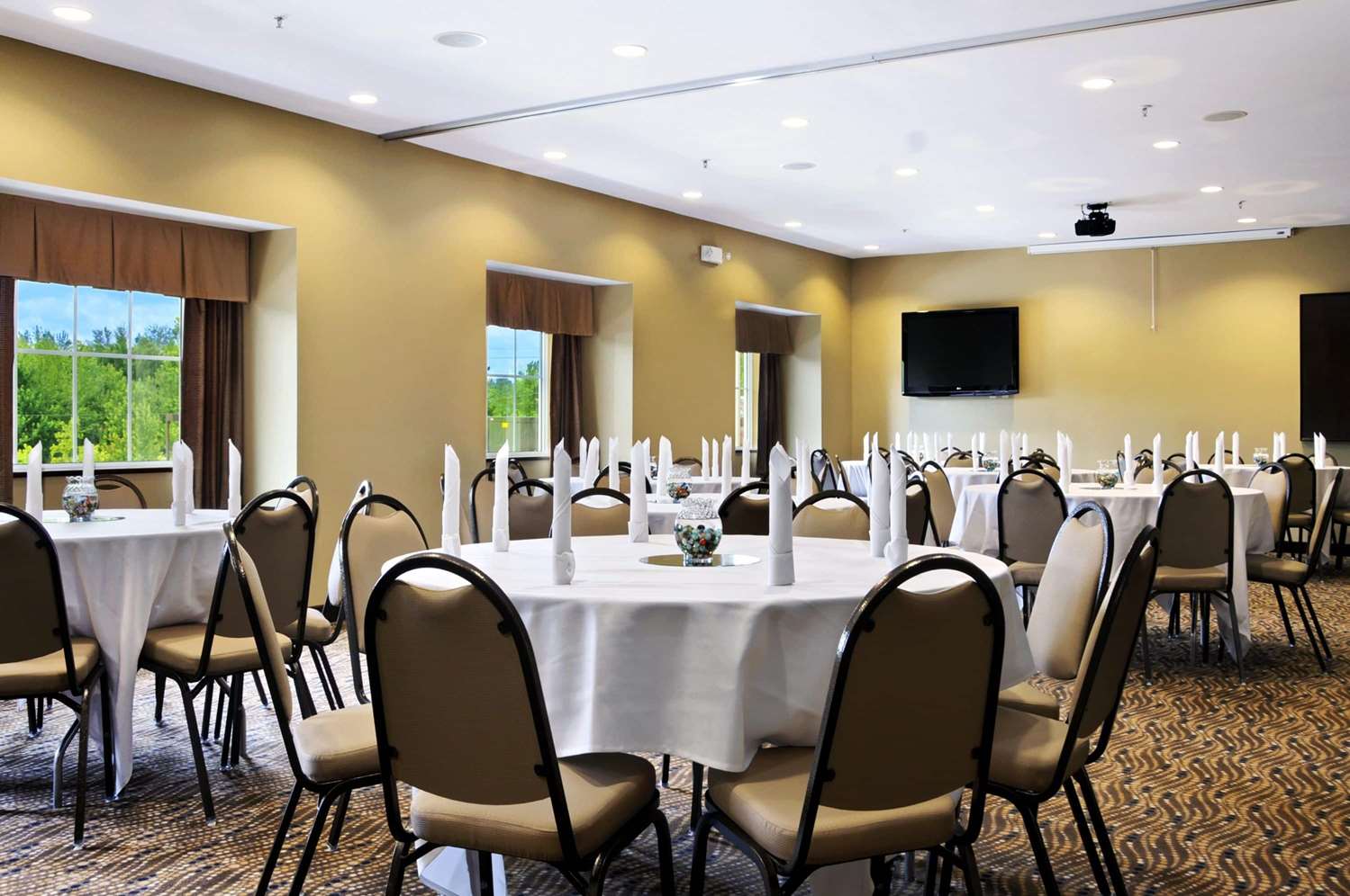 Microtel Inn & Suites By Wyndham Marietta 11/14