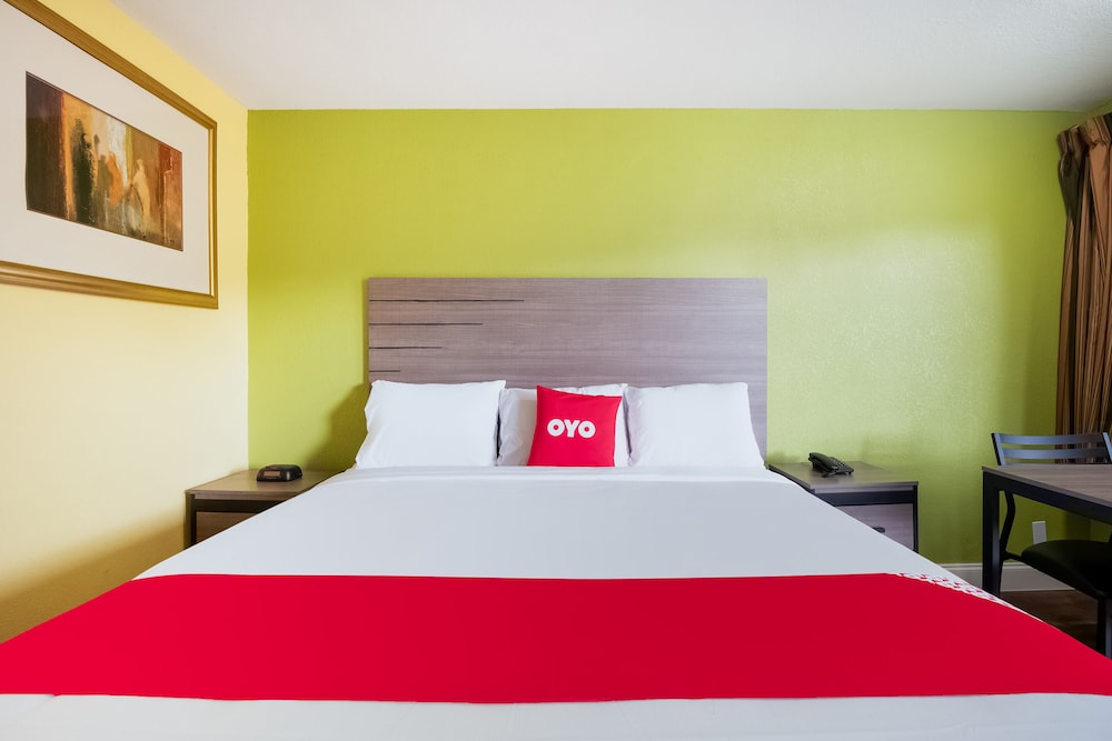 OYO Hotel Houston N Fm-1960 Champions TX 35/58