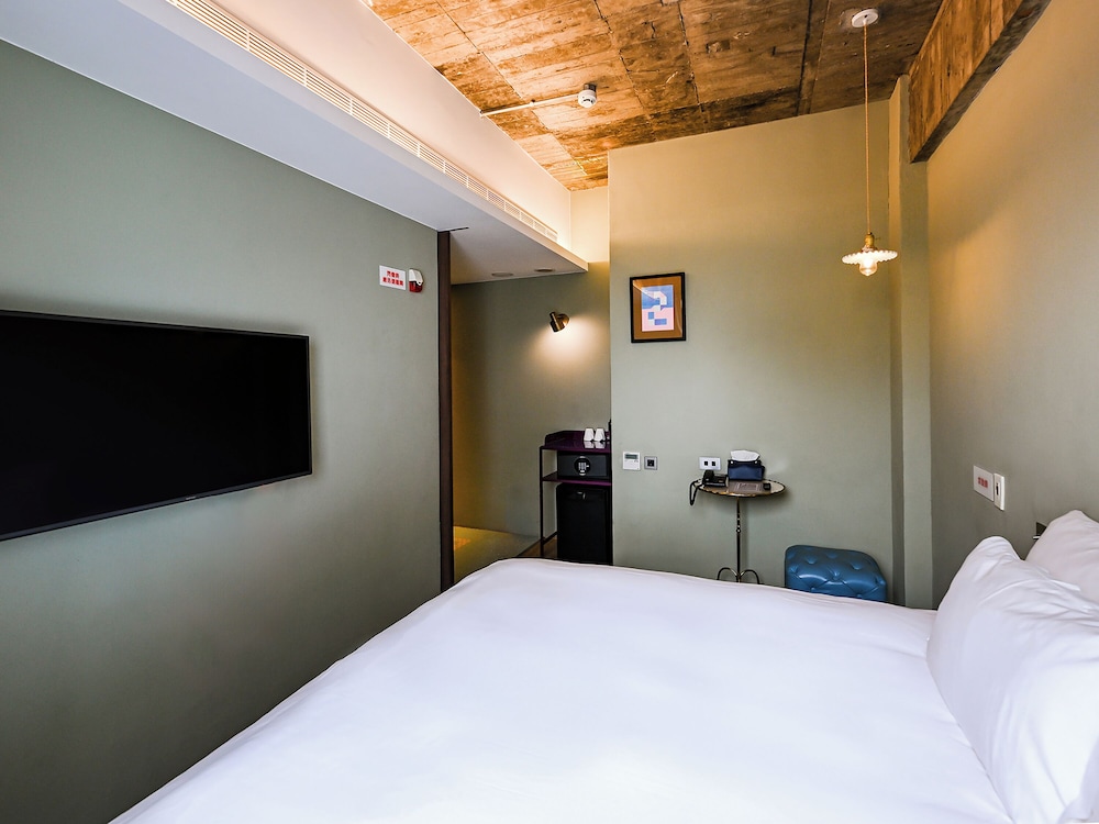 STANDARD, DOUBLE BED, ACCESSIBLE