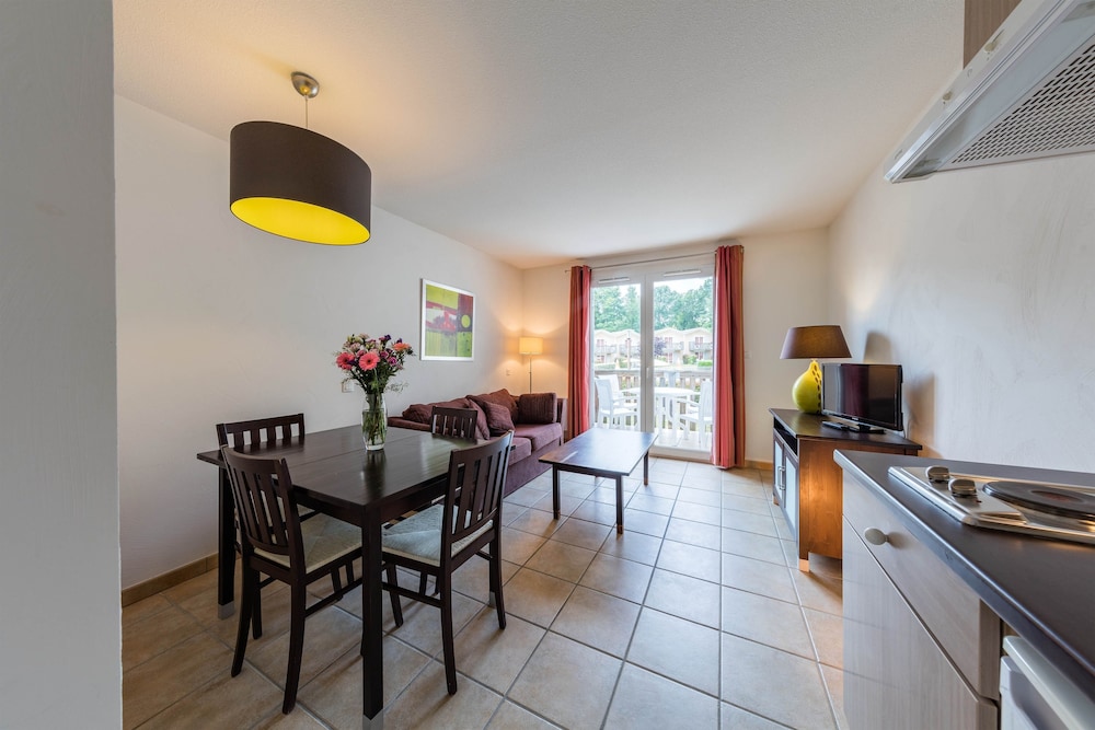Vacanceole - Le Golf d Albret 32/57