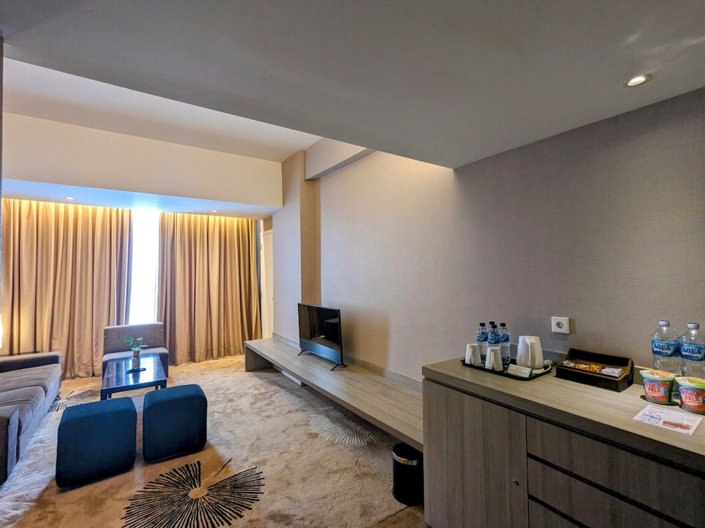 Grand Zuri Jababeka Cikarang 30/68