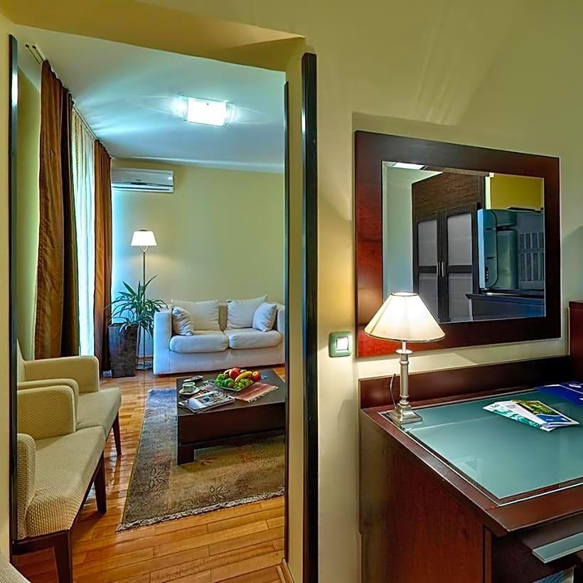 HOTEL PRESIDENT 35/37