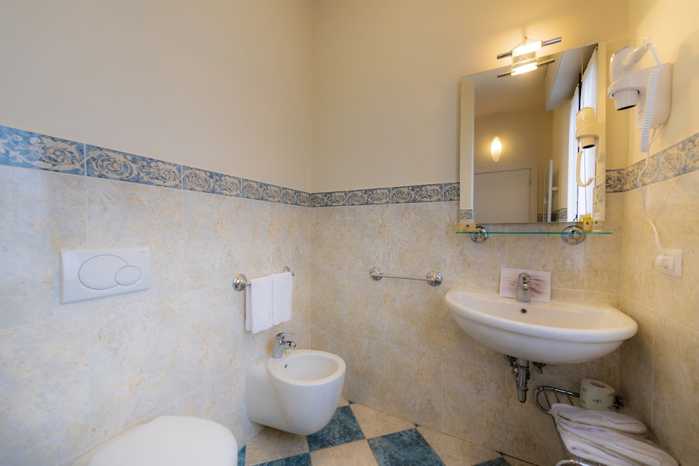 Hotel Villa Elda 57/65