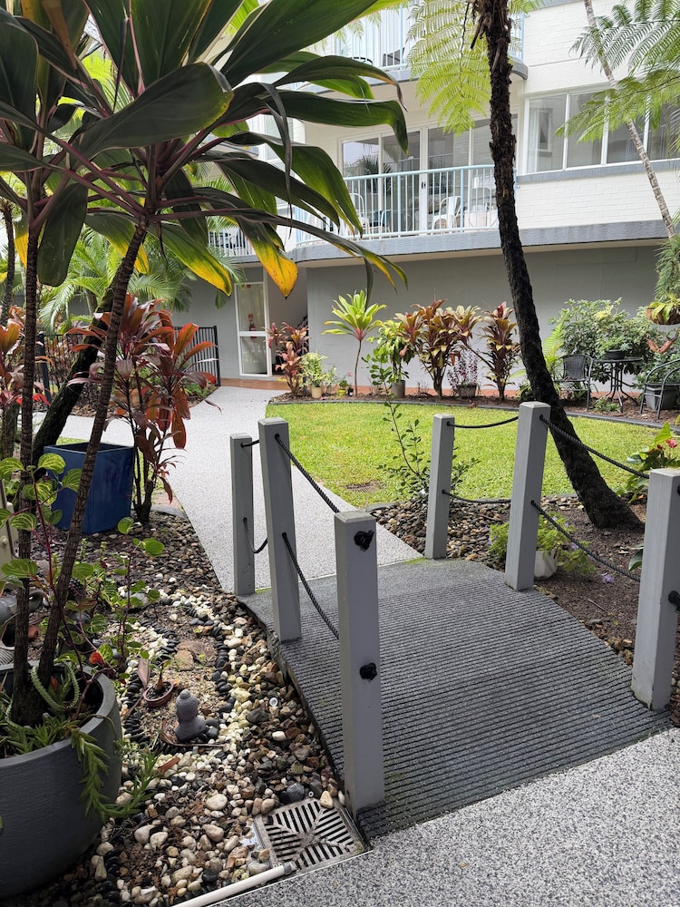 Beachside Mooloolaba 58/59
