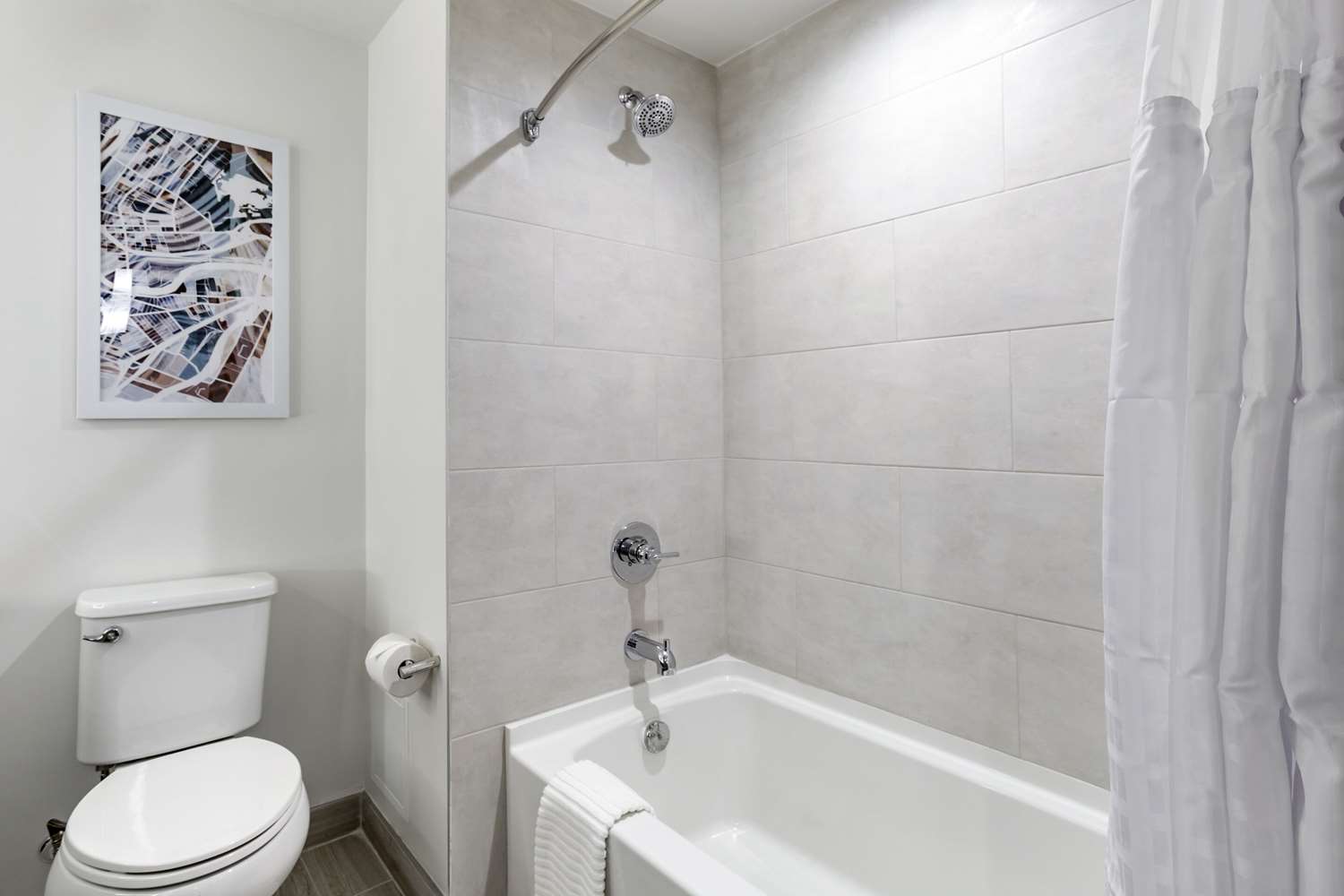 Four Points by Sheraton Newark Airport 29/30