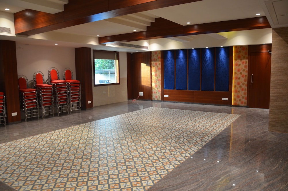 Hotel Srikrishna Paradise 27/46