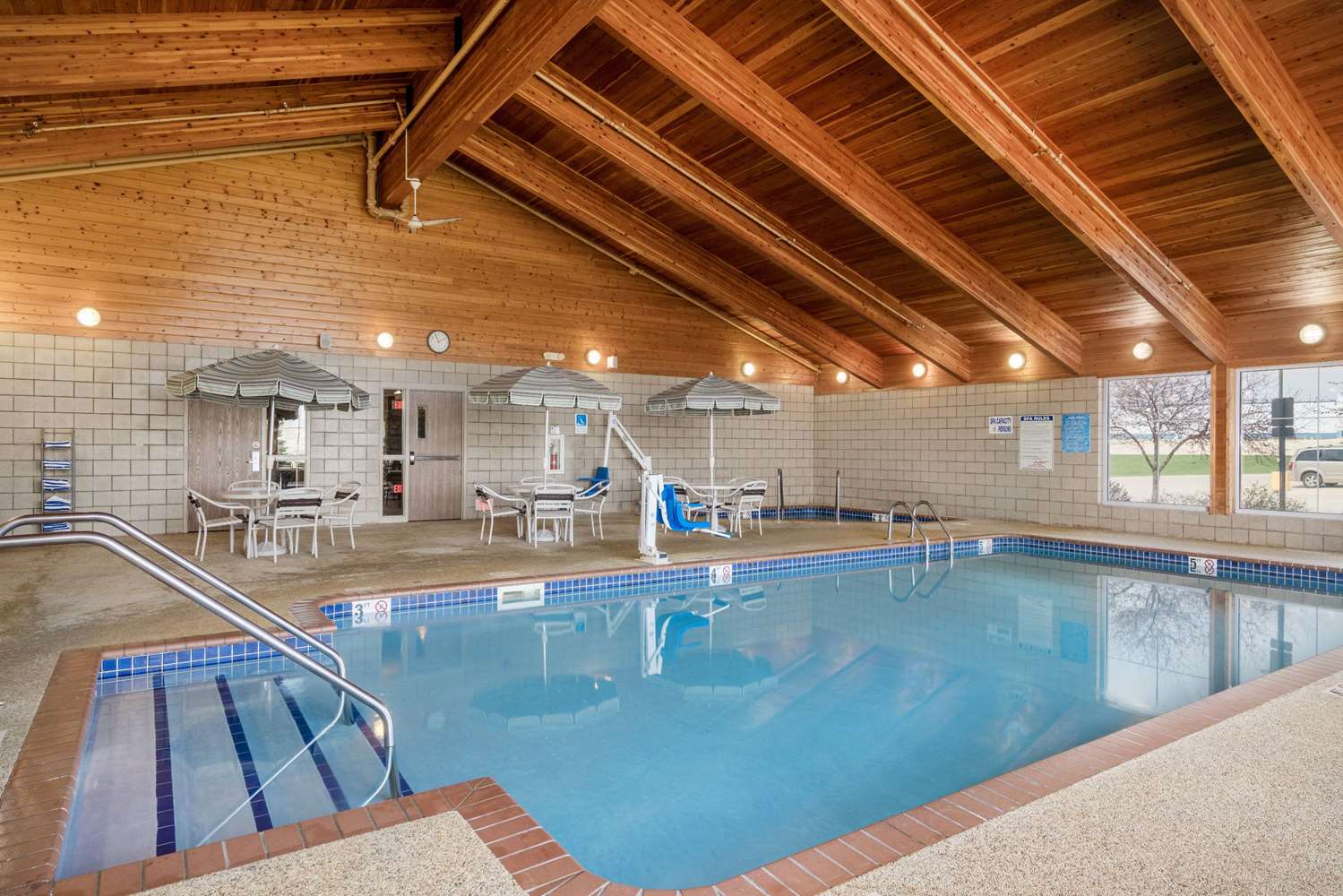AmericInn by Wyndham Anamosa 5/13