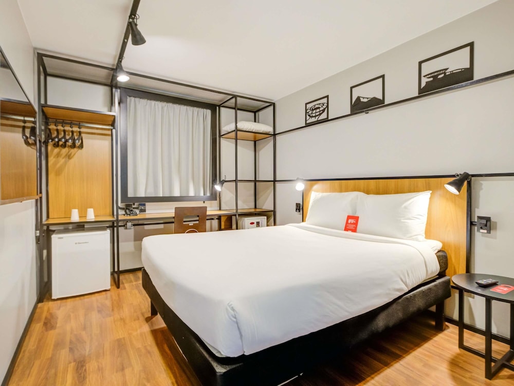 APARTMENT, DOUBLE BED