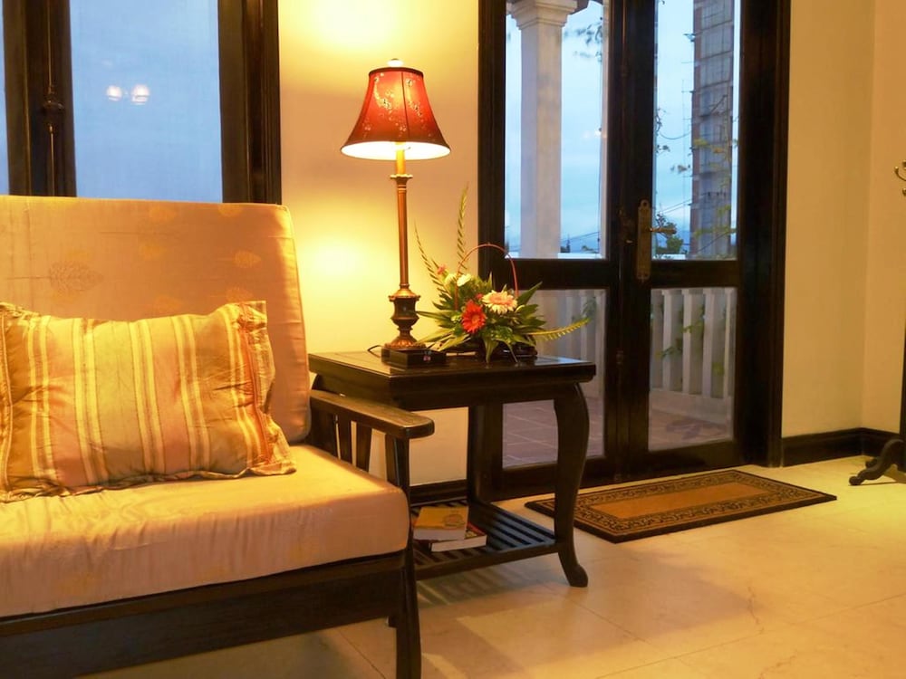 Hamilton Oceanview Villa 12/20
