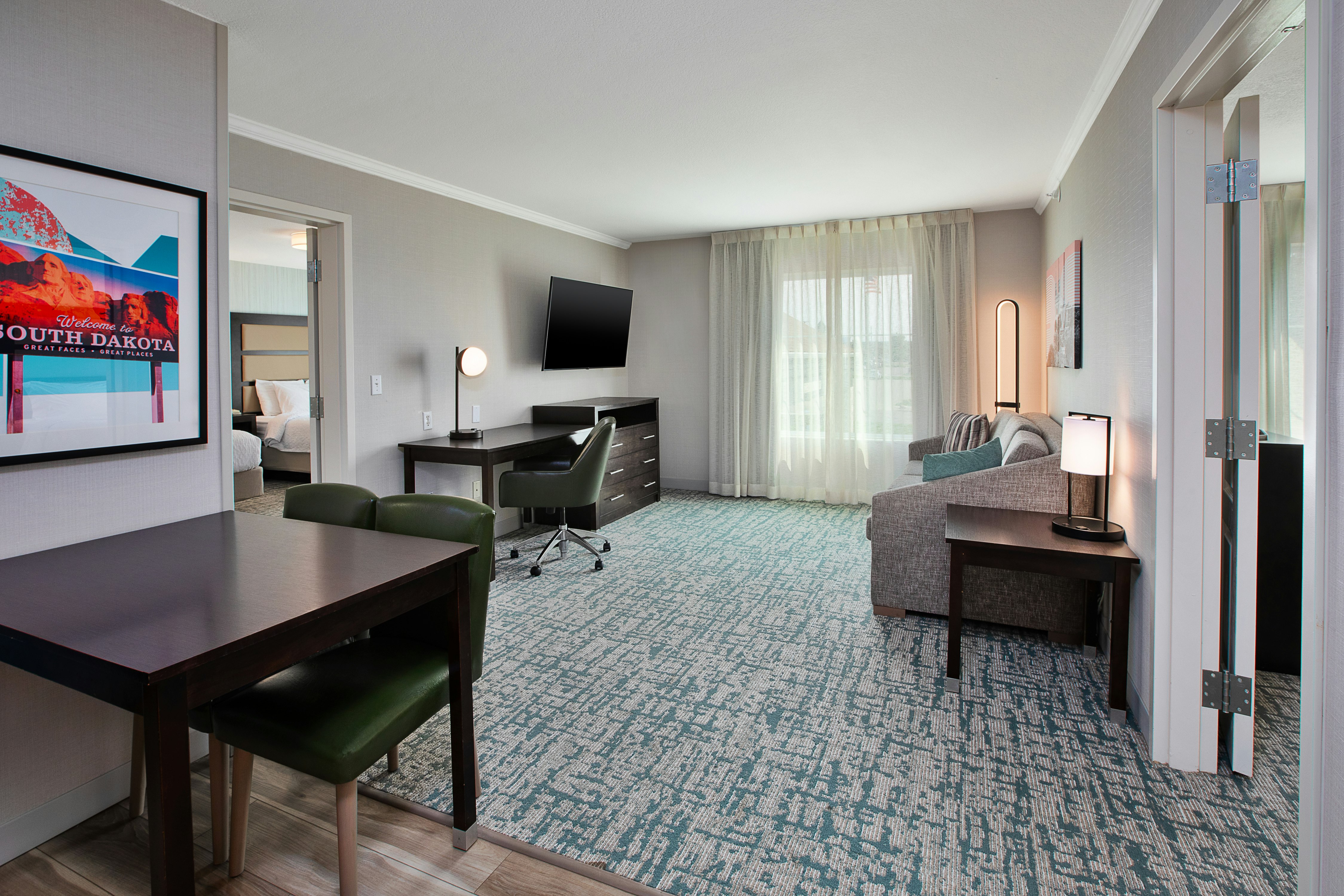 1 BEDROOM, SUITE, 2 KING BEDS