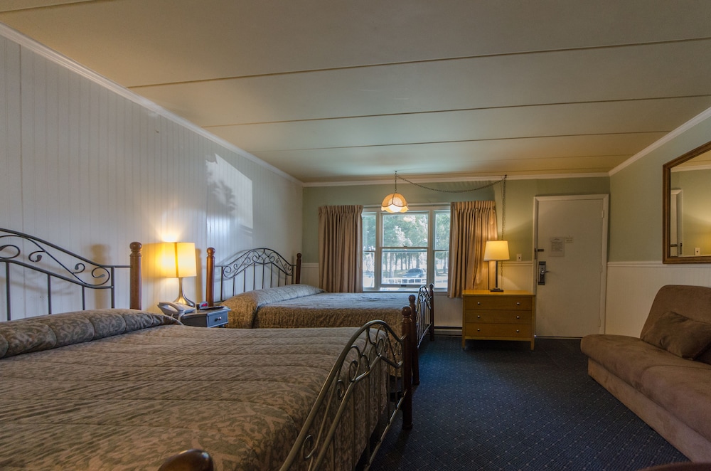 Hyland Motor Inn 19/63