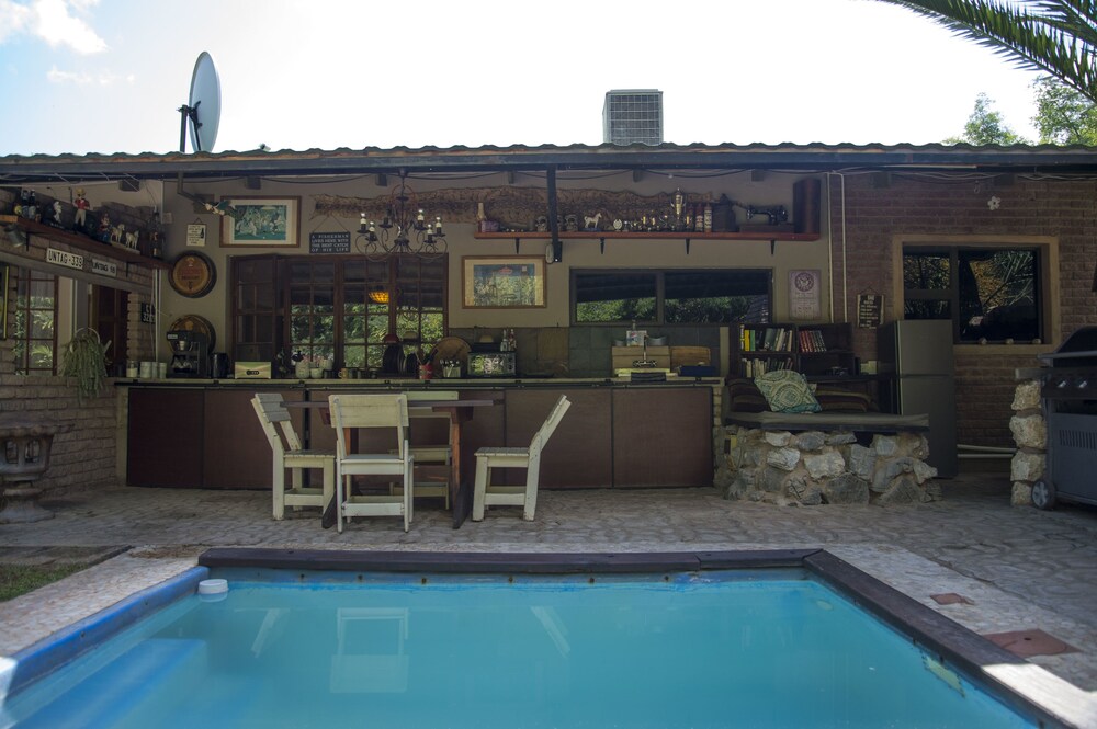 Tsumeb Backpackers 2/50