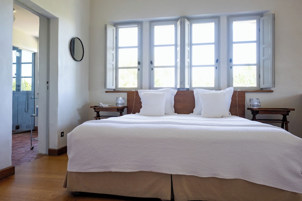 Hotel The Originals Auberge Ostape 4/50