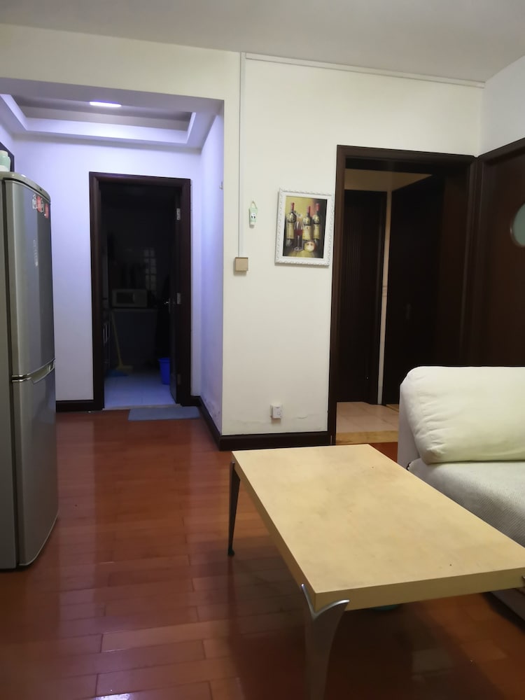 Pinkhostelling Laternational 5/22
