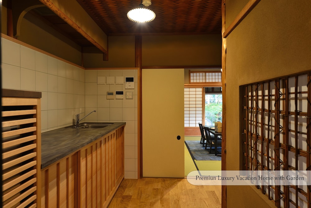 AOI Suites at Nanzenji Kan-un-an 65/92