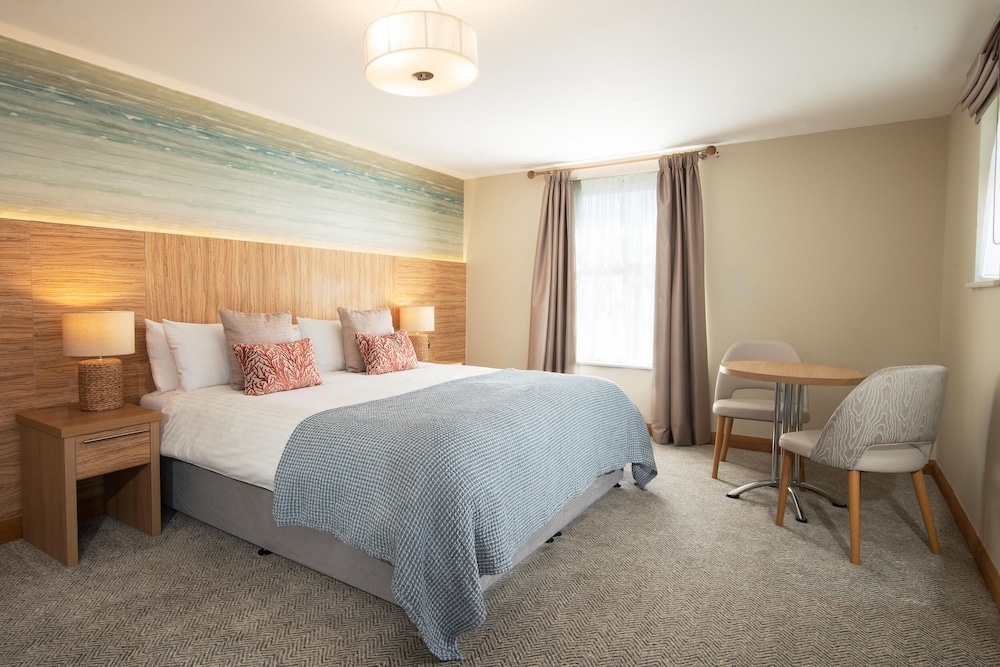 STANDARD, DOUBLE OR TWIN BED