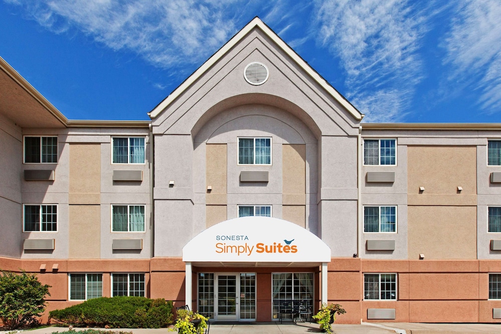 Sonesta Simply Suites Wichita Airport 5/69