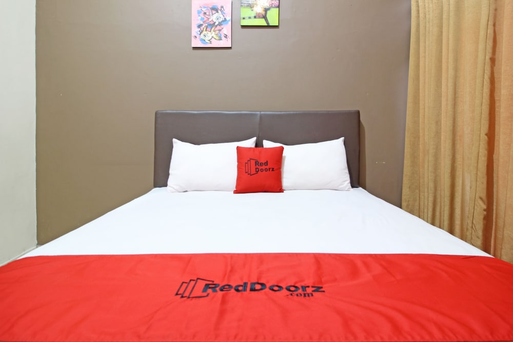 Reddoorz Near Pojok Beteng Yogyakarta 18/25