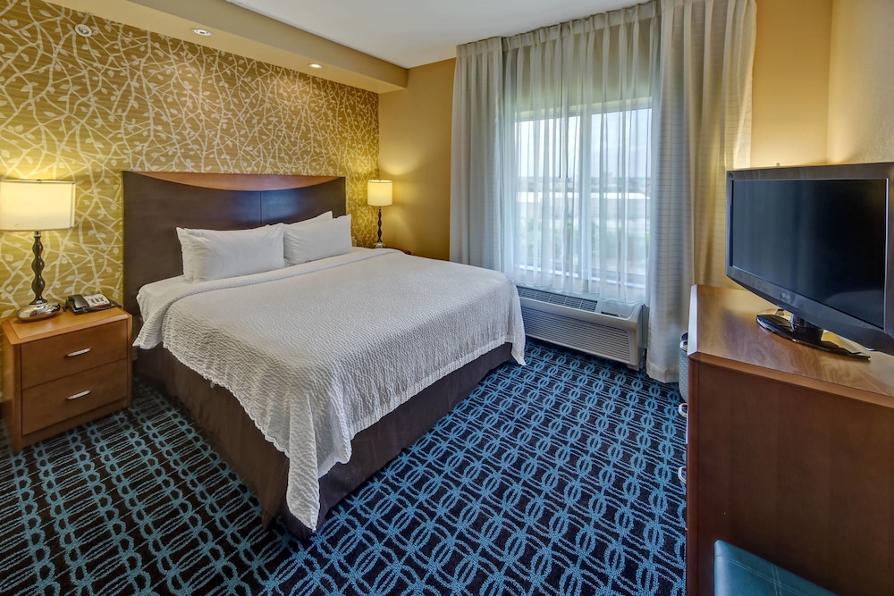 Fairfield Inn Suites Weatherford 9/35