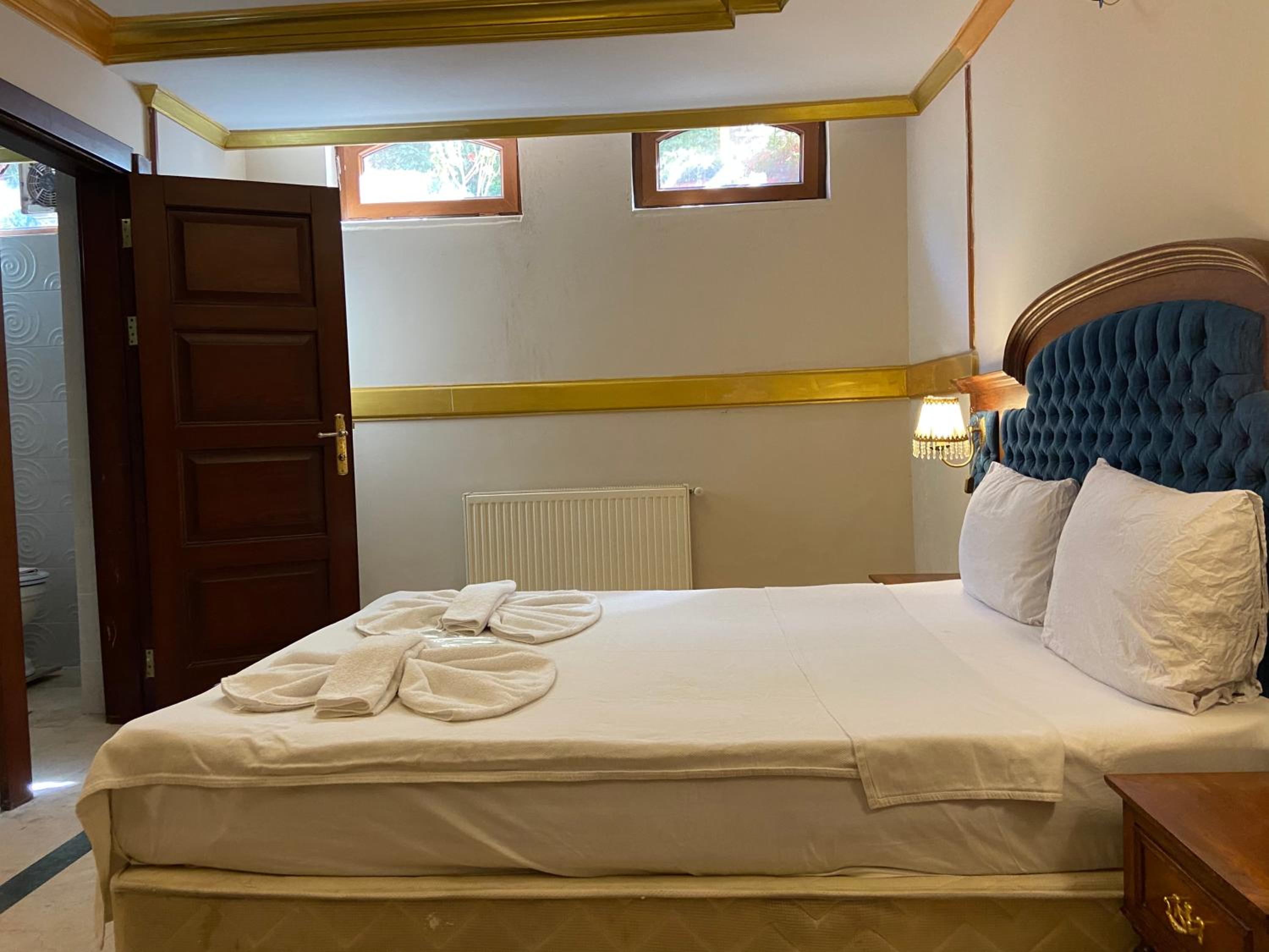 Budget, Basement, Double Bed