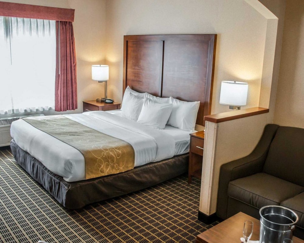 Comfort Suites Southwest 12/45