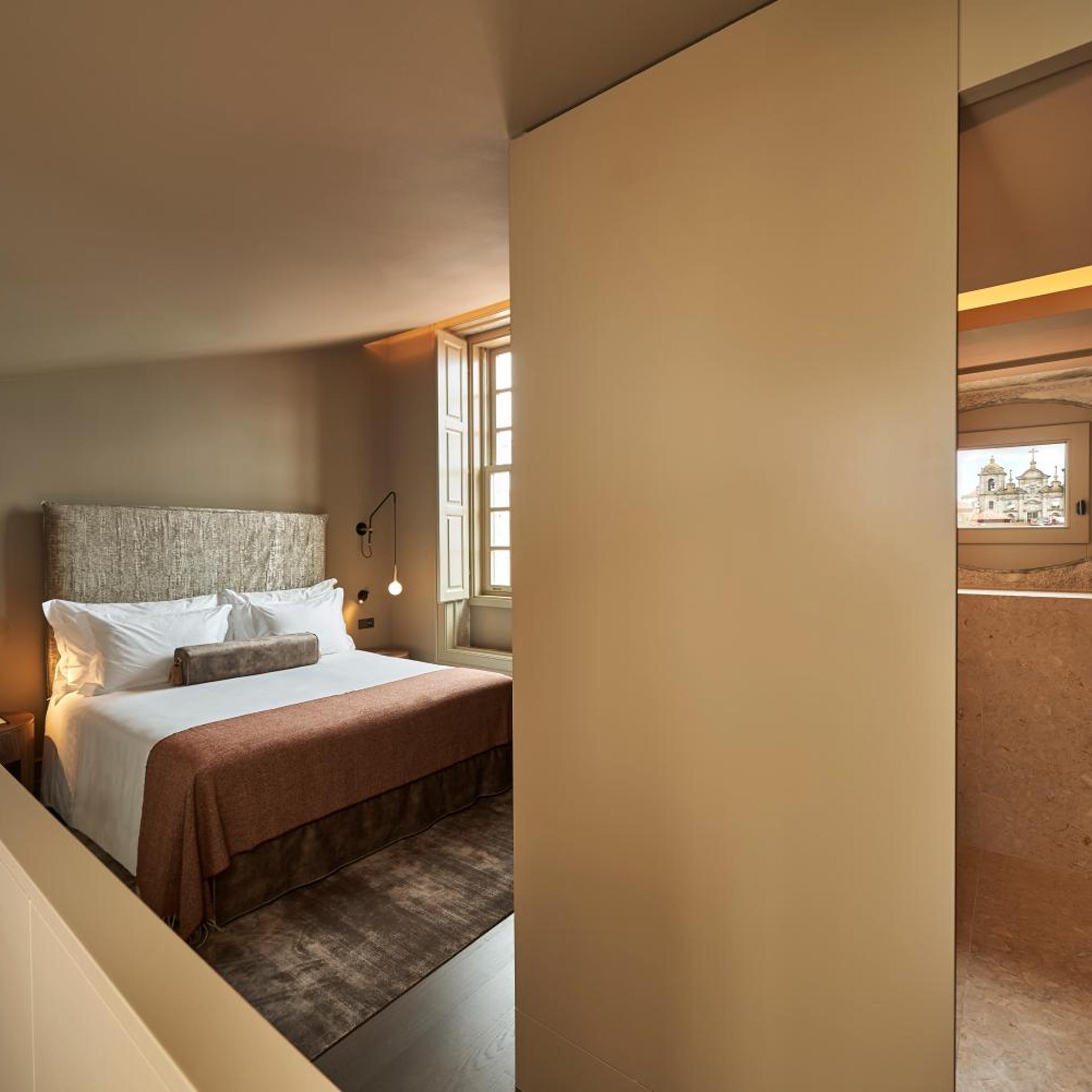 Duplex, Palace, Suite