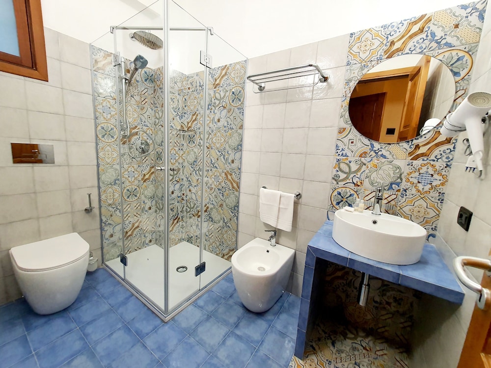 Room, Side Sea View, Balcony، HOTEL CALA MARINA 10/10