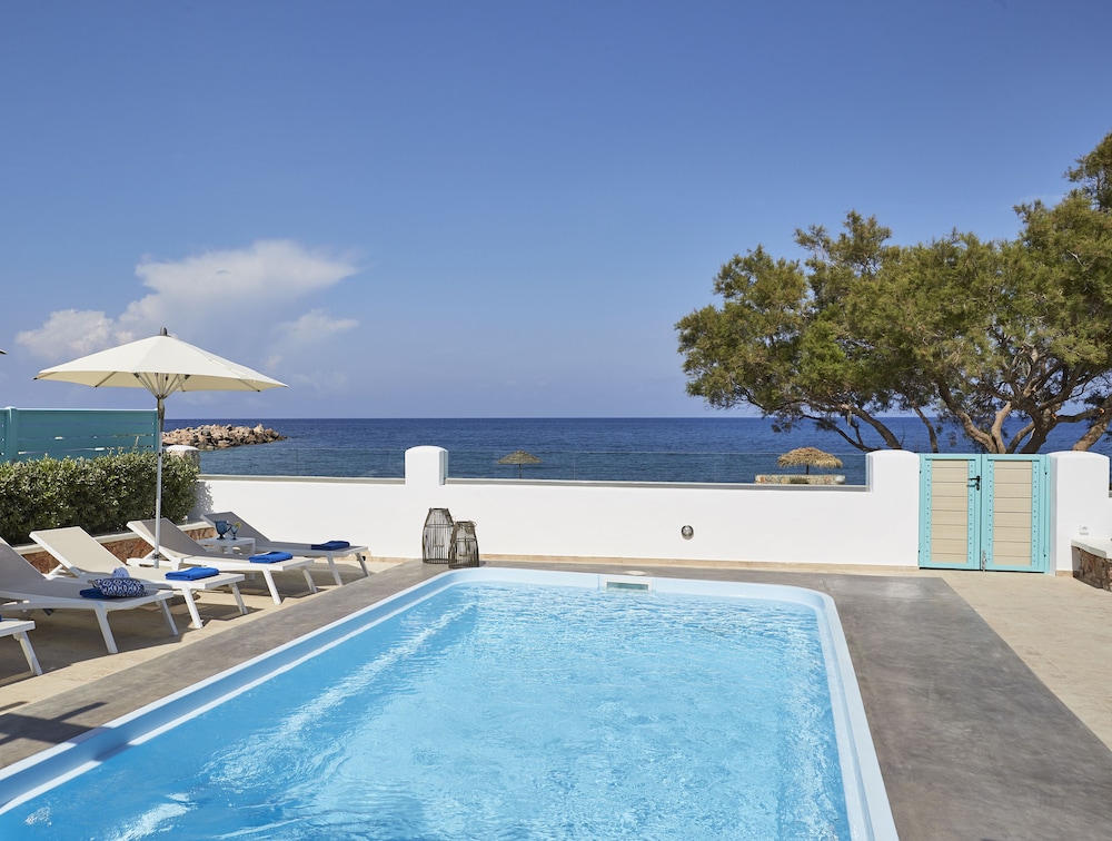 Almyriki Beach Villa 38/43