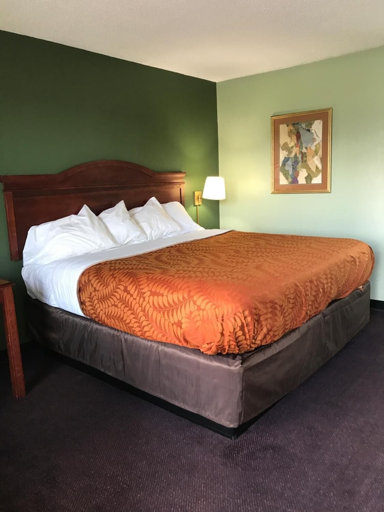 Americas Best Value Inn Manchester TN 7/22