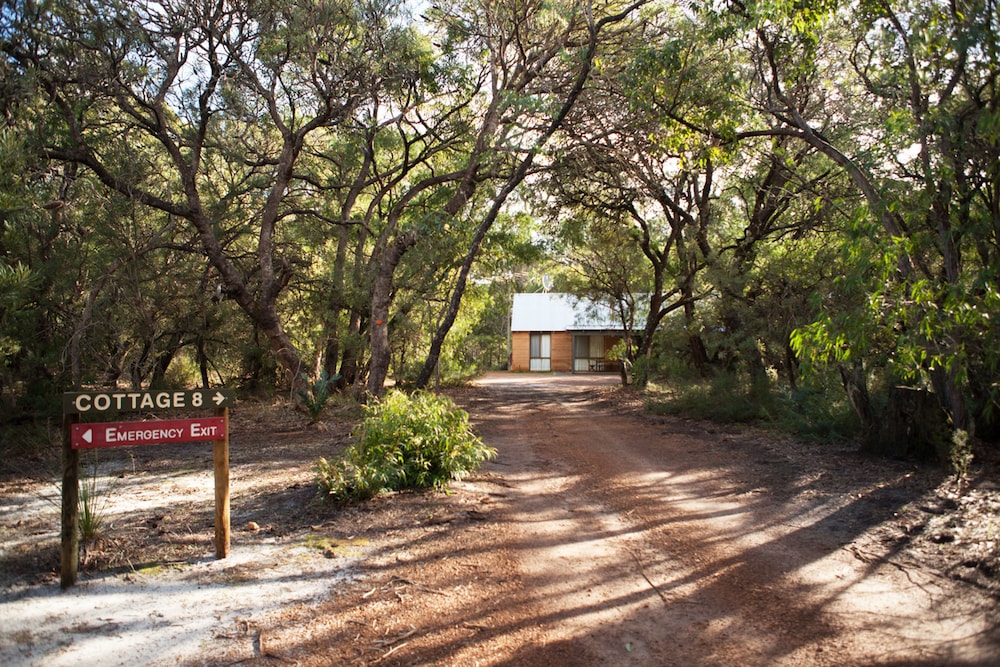 BUSSELLS BUSHLAND COTTAGES 35/47