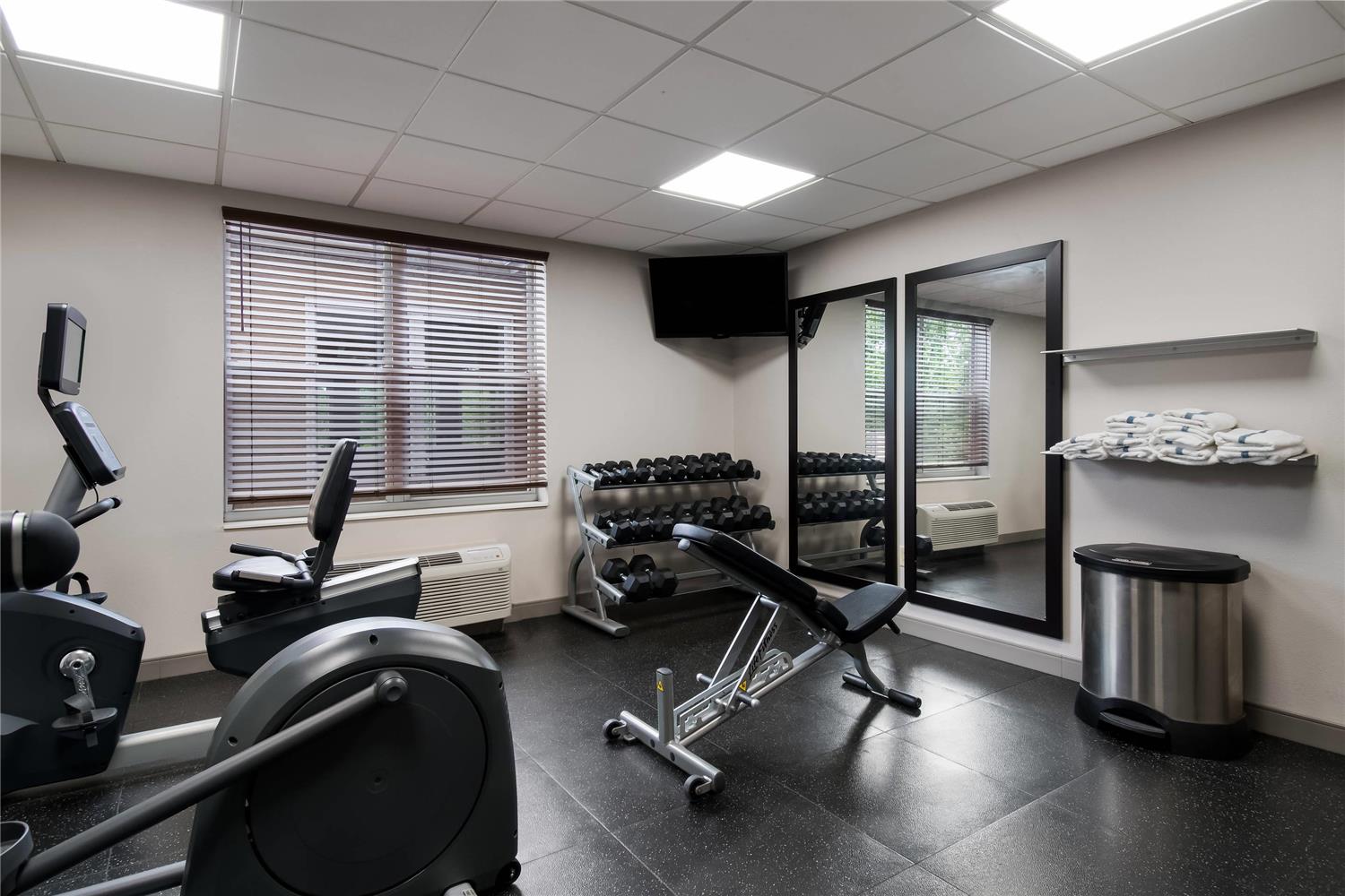 Country Inn & Suites by Radisson, Harrisburg Northeast - Hershey 12/21