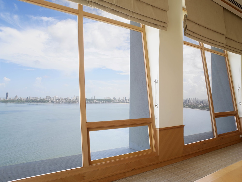 Trident Nariman Point 23/50