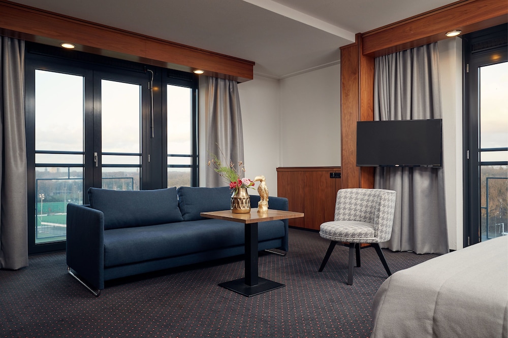VAN DER VALK HOTEL EINDHOVEN 38/62