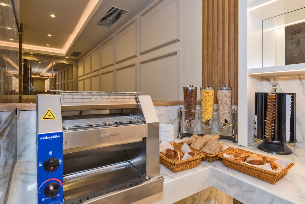Golden Royal Hotel & Spa 6/50