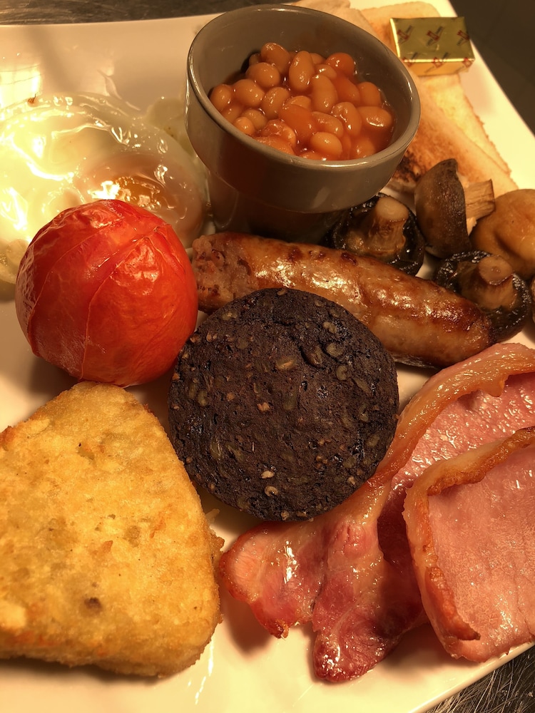The Riverside Inn 16/49