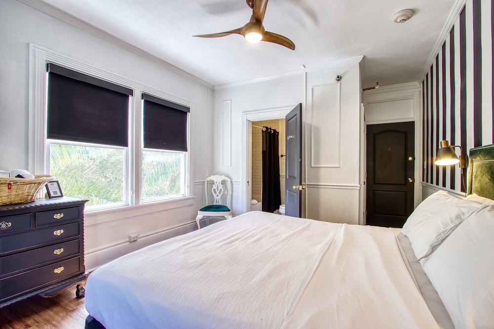 Cordova Inn 23/56