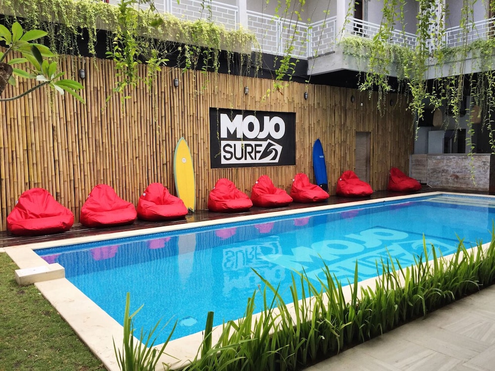 Mojosurf Camp Canggu 30/32