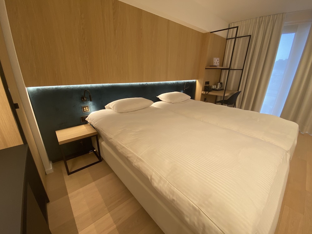 Parkhotel Roeselare 30/54