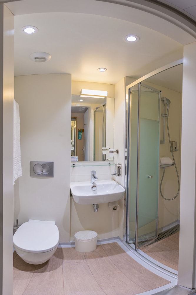 Hotel Reseda Paris Bagnolet 37/41