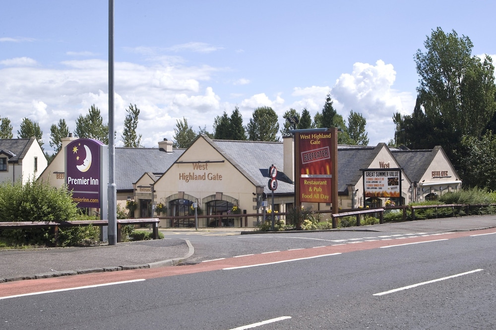 Premier Inn Glasgow (Milngavie) 22/26