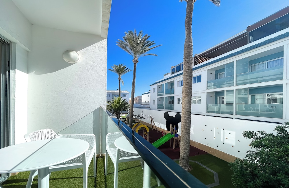 Corralejo Surfing Colors Hotel & Apartments photo5